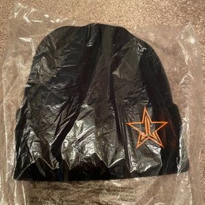 J⭐️ Halloween beanie
